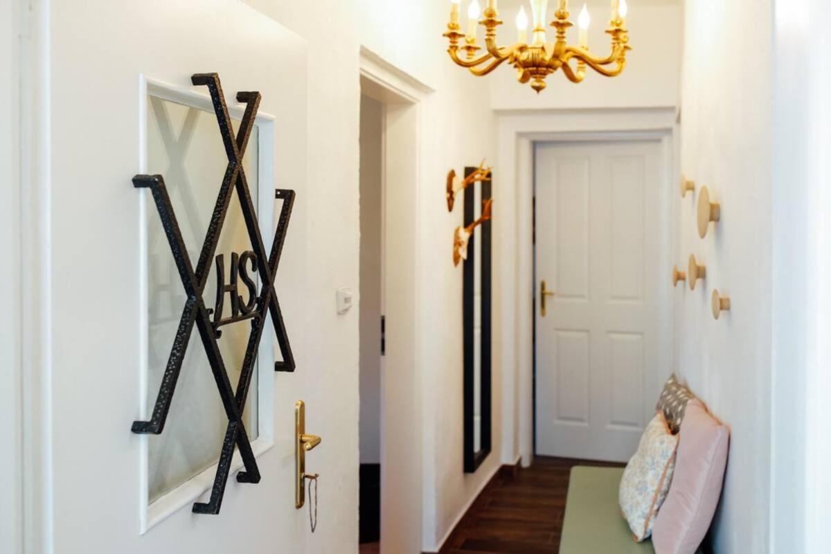 Apartment Aussee- Beletage Salzherrenhof- Kueche, Wlan, Netflix Bad Aussee Luaran gambar